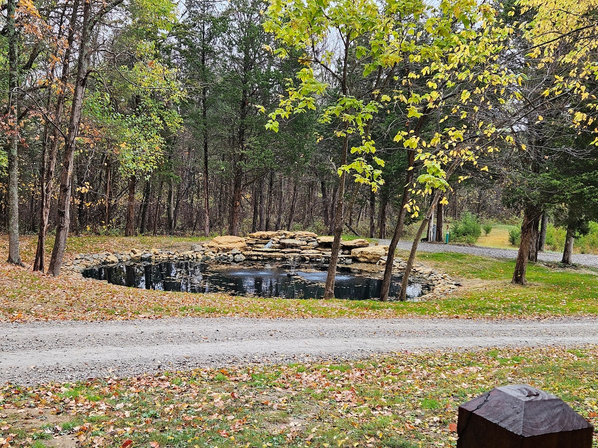 Cedar Rustic Cabin photo 2