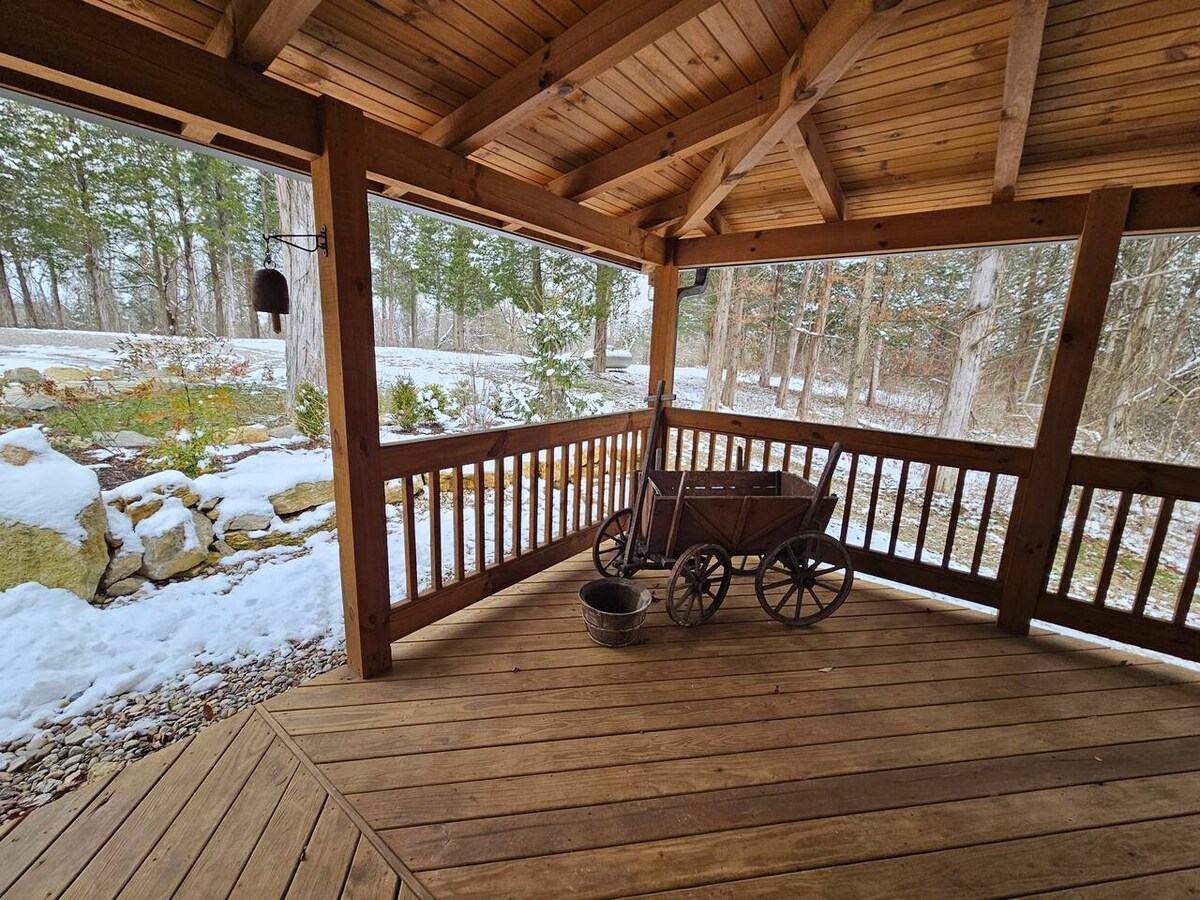 Pine Lodge porch