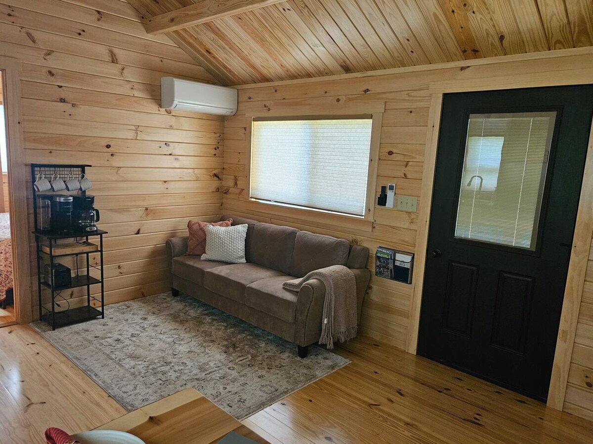 Mulberry Secluded Cabin photo 2